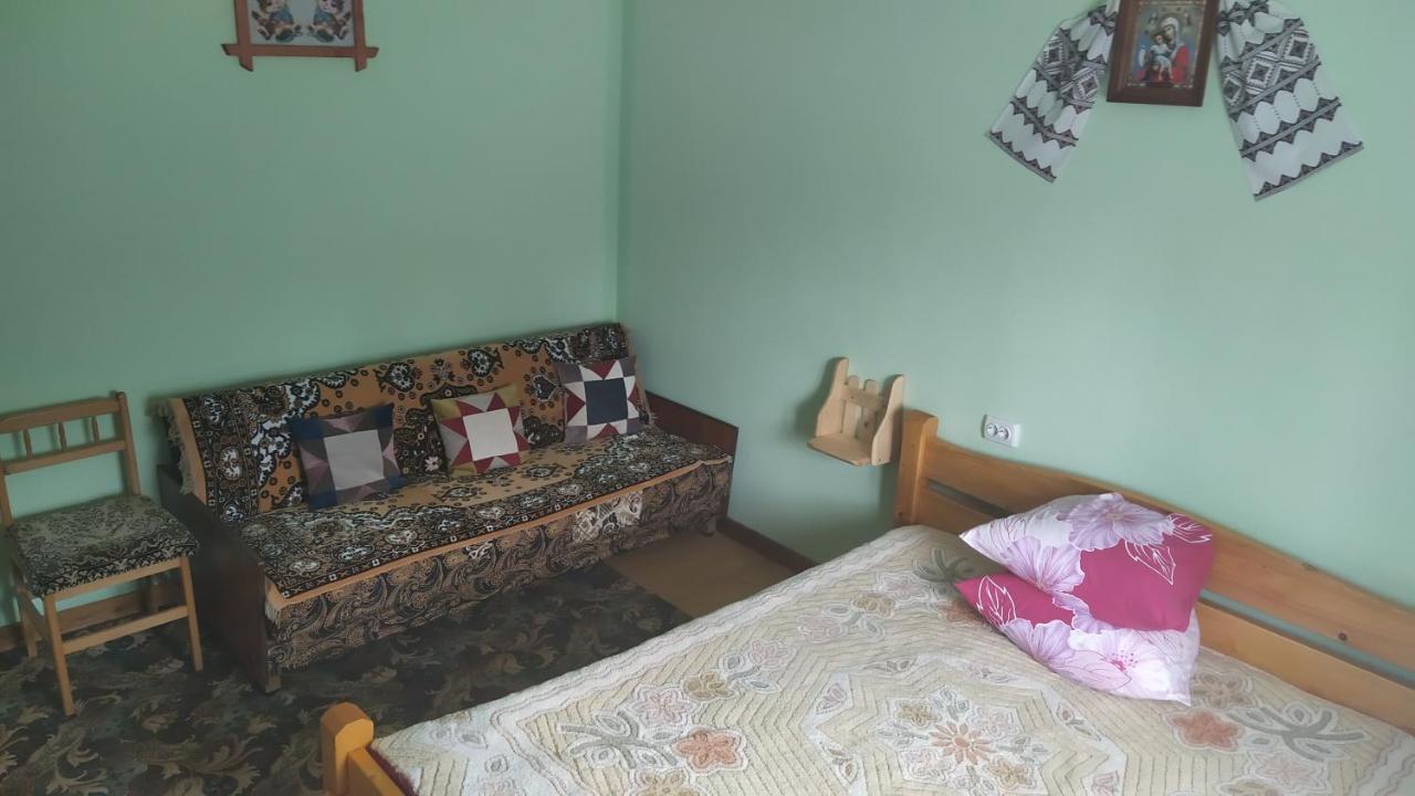 Родинна Оселя Slavske Bagian luar foto